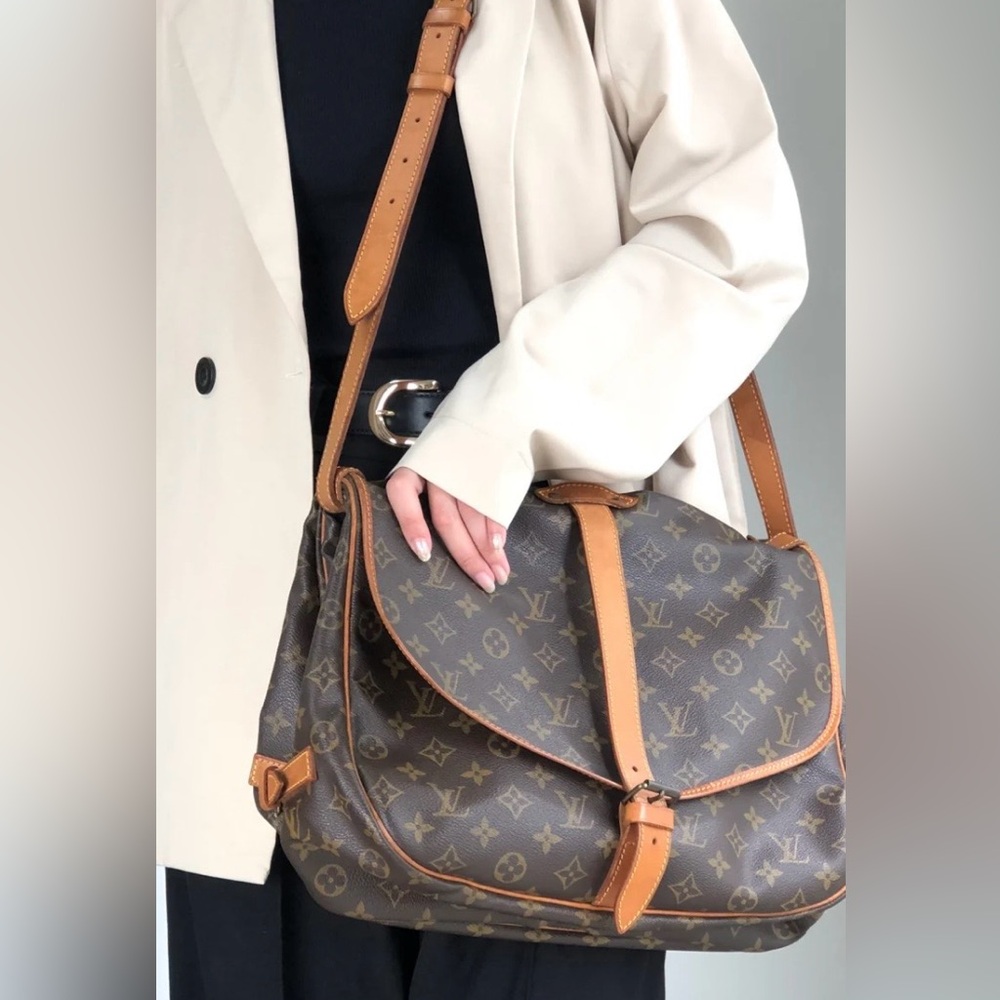 Vintage Louis Vuitton Saumur 35  Monogram
